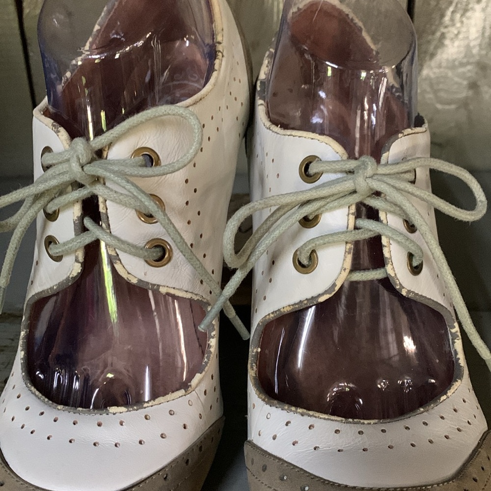 Jeffrey Campbell Ibiza, vintage lace up wedge - Picture 6 of 9
